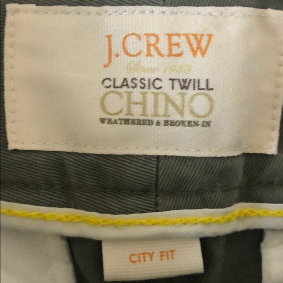 Twill chino short - Picture 2 of 4